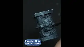 How to Paint Worn and Rusty Hammer - Old Barbarian // Paint Miniatures #shorts @Zwo&Company
