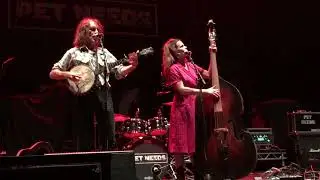 Truckstop Honeymoon - Angels (live) - Guildhall, Southampton, 14 Oct 2022