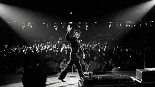 Elvis STOPPED entire concert for something only he saw &mdash; what happened next left 18,500 in TEARS