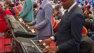 HESHIMA NA UTUKUFU, NA SIFA, TWAKUPA YESU[INSTRUMENTAL]