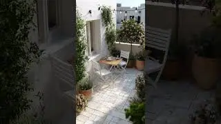 19 Cozy & Stylish Small Courtyard Designs You&rsquo;ll Love