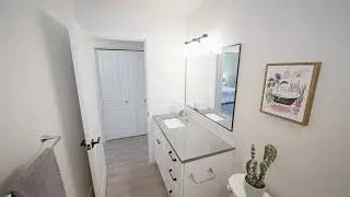 12264 Meadowlawn Dr Oregon City 97045