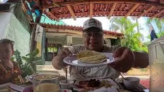 Hoyo 4, COMIDA GUERRERENSE, en el interior del club de golf.