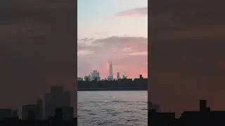 Must visit sunset spot in NYC #newyorkcity #nyc #sunset #youtubeshorts #shorts