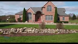 68799 Alice Ln. Niles, MI 49120 Listed by Doug Birkey of Cressy & Everettt Real Estate