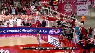Dunk of the Night: Kostas Papanikolaou, Olympiacos Piraeus