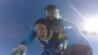 Tandemsprung von Anna bei skydive nuggets in Leutkirch