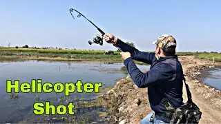 Live Attack On Zakk Frog! Murrel Winter Fishing! Enjoy With Helicopter Shot! मरल फ़िशिंग विडीओ!