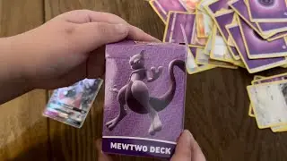 Unboxing Pok&eacute;mon Mewtwo Card Deck