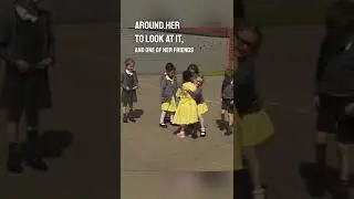 She got to show her friends at school her new prosthetic leg ❤️👏