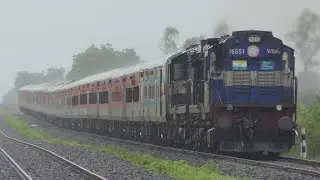 Musical CHUGGING Twin ALCOs Meets Twin ALCOs in Heavy Rain | Sachkhand SF vs Pandharpur Xpress | I R