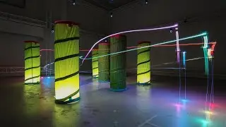 Drone swarms avoid obstacles without collision