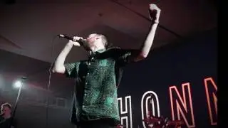 HONNE -  SOMEONE THAT LOVE YOU (Live at The 7th Music Gallery JAKARTA)