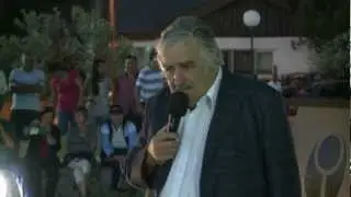 Presidente Mujica particip&oacute; de un nuevo aniversario del nacimiento de L&iacute;ber Seregni