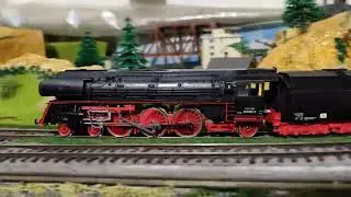 Паровоз BR01-0505-6 и 4 пассажирских вагона , Piko Old, H0, 1:87, г. СПб, 26.04.2025 г. (4K UHD)