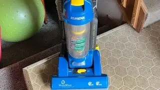 Eureka Whirlwind Litespeed 5843AZ-1 Bagless Vacuum