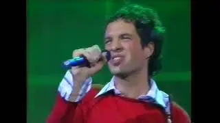 SOMEBODY TO LOVE - EMANUEL ARIAS (OT ACADEMIA COCA COLA 2003)