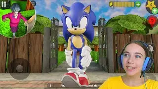SONIC ENTRA A CASA DE LA MAESTRA! Scary Teacher 3D