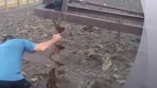 Бур, Самодельный бур для МТЗ. Бурим ямки(котлованы)