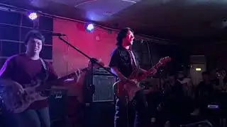 Feliz Navidad X Boom Tarat Tarat Mashup &rdquo;Punk Cover&rdquo; Live at Saguijo