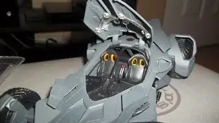 JADA METALS - BATMAN V SUPERMAN - BATMOBILE MODEL KIT Diecast