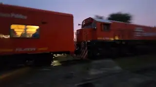 EMD G22CU E702 saliendo de Manuel Alberti
