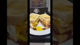The Triple Nipple - The best bacon butty ever #pig