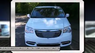 2016 Chrysler Town and Country Plymouth MI C16T029