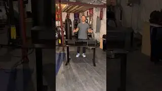Songmics home gym upgrade idea standing desk #standingdesk #desk #gymupgrade #homemusthave #homefind