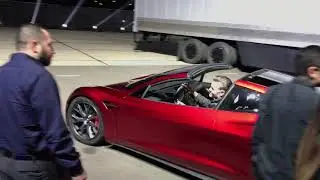 Exclusive - New Tesla 2020 Roadster Massive Accelleration