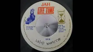 Sister Carol - A No Me Name Peggy + Dub (7 Inch)