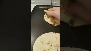#pupusas #queso #mozzarella   #pupusassalvadore&ntilde;as #short #antojitos #delicioso #vloguera