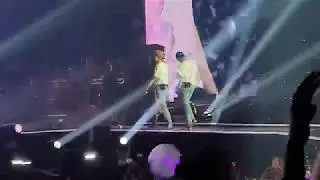 20181019 BTS Tour Paris Ending  V 태형 Taehyung focus