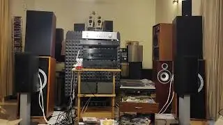 Xhindak tube pre amplifier XA 3200 mk2 Sony TA N 330 ES Power Amplifier AR 308 HO speakers