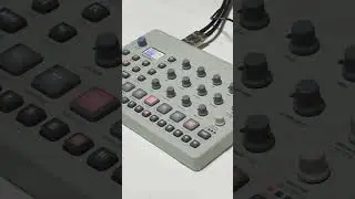 Model:Cycles / Desk Light Sessions /#33