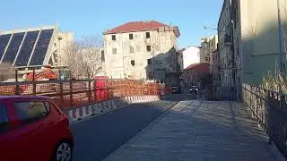 Degrado e abbandono di un palazzo di Via Luigi Corsi a Savona