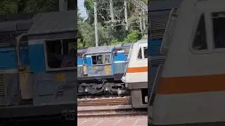 Wap7 crossing with Freshly Pohed Alambagh Wdm3d standing at Varanasi 😍🔥 #wap7 #wdm3d #varanasi