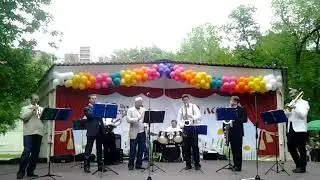 Weekend Jazz Band (WJB) - RAINDROPS