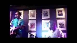 Ads Graham & Matty B. - Watchtower (Live at Rocca Bar)