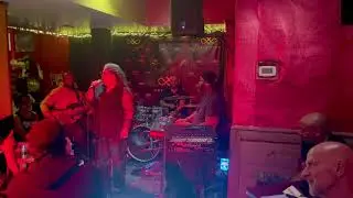 Kat&rsquo;s Cafe - I Can&rsquo;t Stand The Rain cover.  Written by Ann Peeples - Missy Elliott music versio