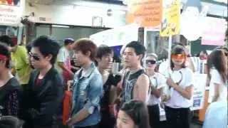 TLLG's little Monsters in TRUE Campaign Promote (Day 1)