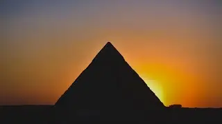 Graham Hancock - The Three Great Pyramids of Giza are Precessional Clocks 10,500BC