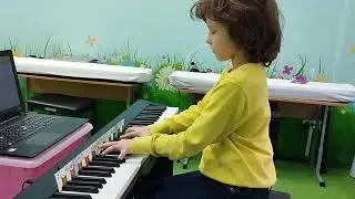 Soft Mozart Academy 2025: Miron (9) plays ре мажор трезвучия с обращениями