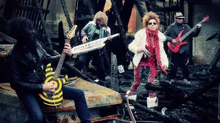 Esther Filly - Geld regiert die Welt! - feat. Dethy Borchardt (Official Video)