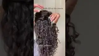 Claw Clip Hairstyle Hack 👌🏼 #shorts #clawclip #hairtips  #curlyhair