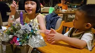 Mon23m- chị Mi đ&uacute;t e ăn kem Nikko Hotel