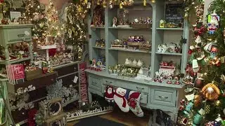 Holiday tradition of last-minute shopping