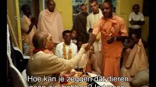 Prabhupada 0635 Er is een ziel in alle levende wezens, zelfs in de mier