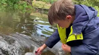 Finger surfing on the culm river