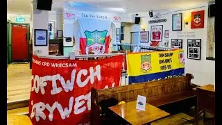 I mewn i'r Gol - G&ecirc;m CPD Wrecsam yn Saith Seren